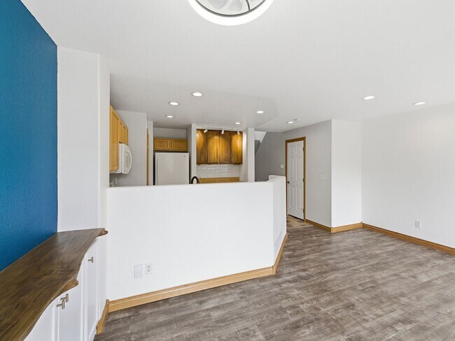 Foto del edificio - 1650 Oak Creek Dr