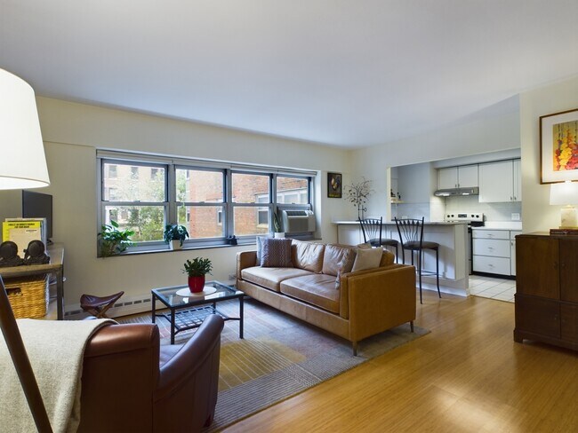 Foto del edificio - 4980 N Marine Dr