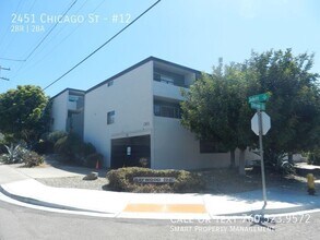 Building Photo - 2451 Chicago St