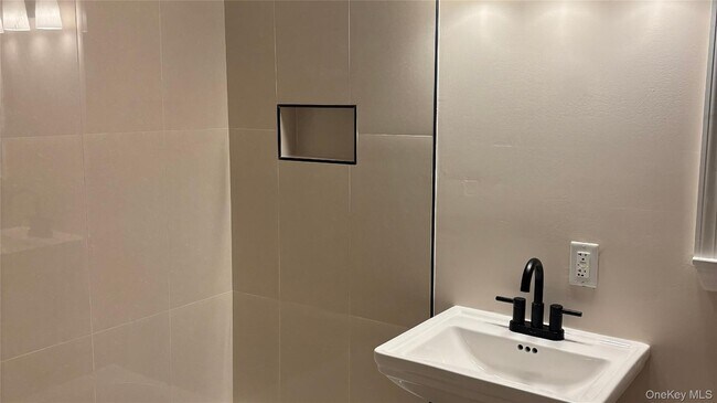 Foto del edificio - 2090 Beech St