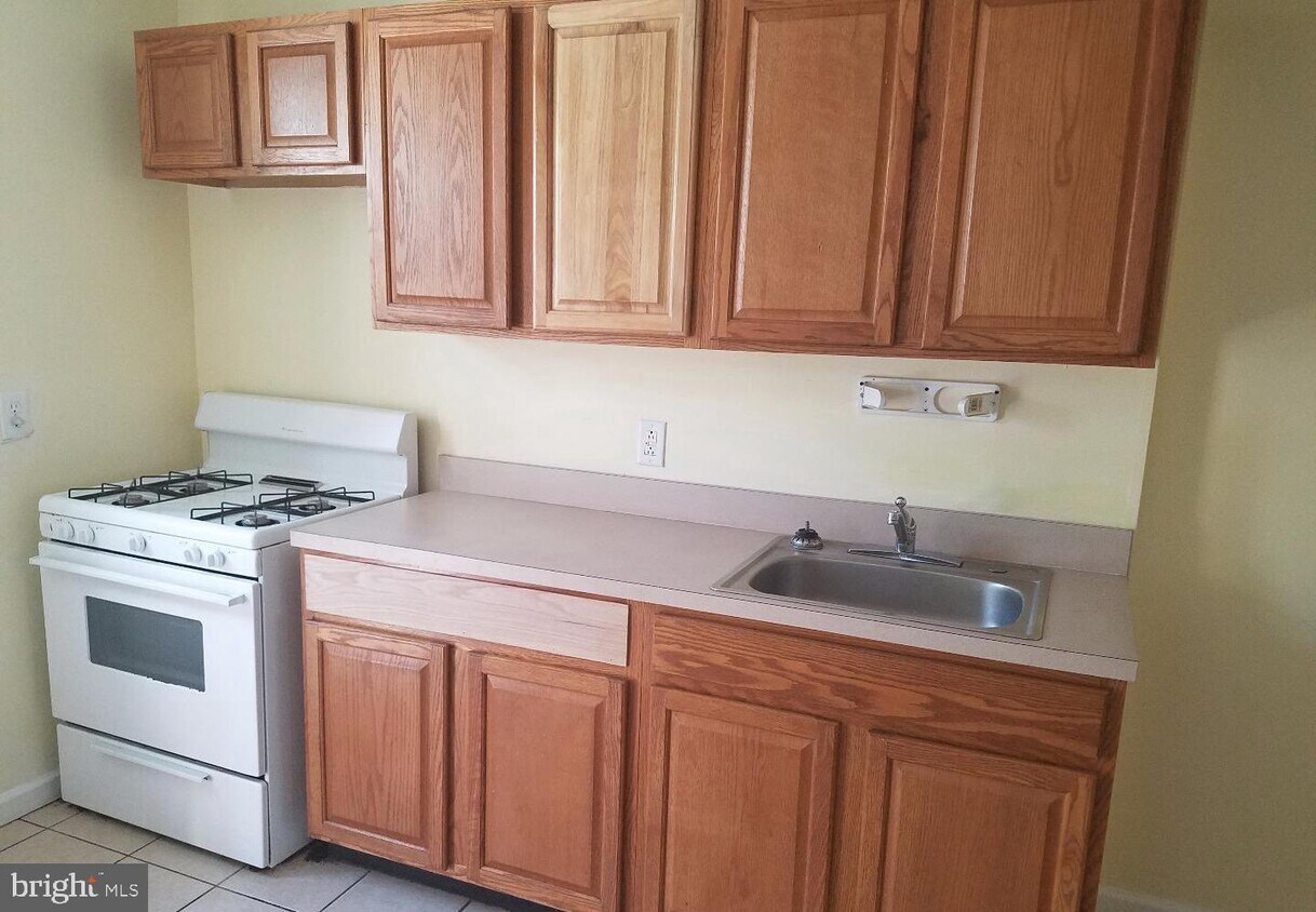 2935 Weikel St, Philadelphia, PA 19134 Townhome Rentals in