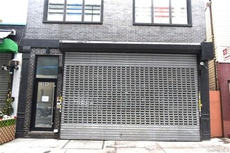 Building Photo - 3043 Fulton St
