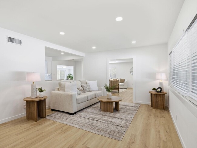 Building Photo - 8446 Penfield Ave