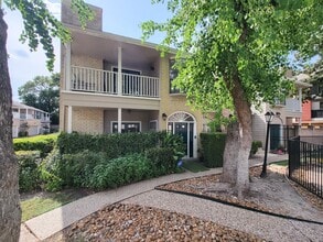 Building Photo - 2220 Bering Dr