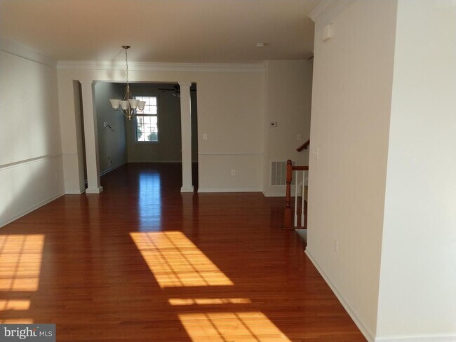 Building Photo - 23266 Hanworth St
