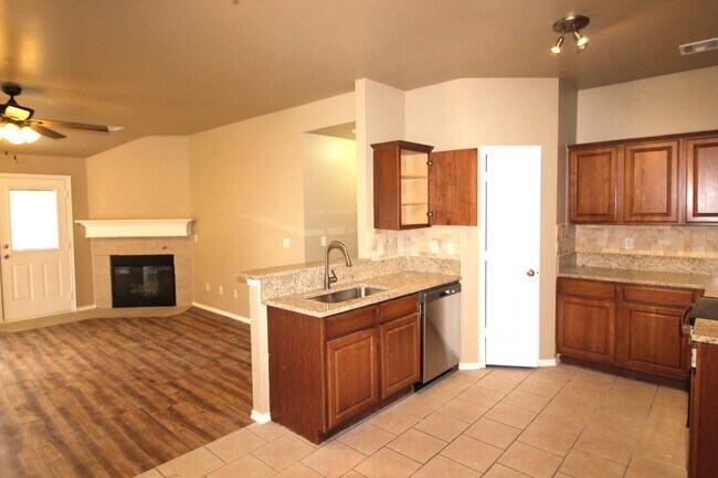 Foto del edificio - 4508-10 SE 77th St