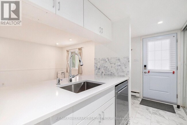 Photo du bâtiment - 1204 Shillington Ave