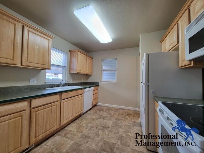 Foto del edificio - 4 bedroom in Billings MT 59102
