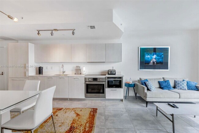 Foto del edificio - 501 NE 31st St