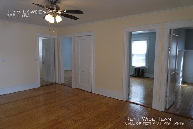 Building Photo - 3 bedroom in Pawtucket RI 02860
