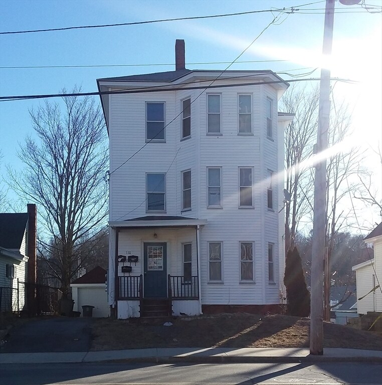 110 Pleasant St Unit 2, Gardner, MA 01440 Room for Rent in Gardner, MA