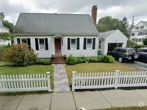 Building Photo - 40 Shattuck Park Rd