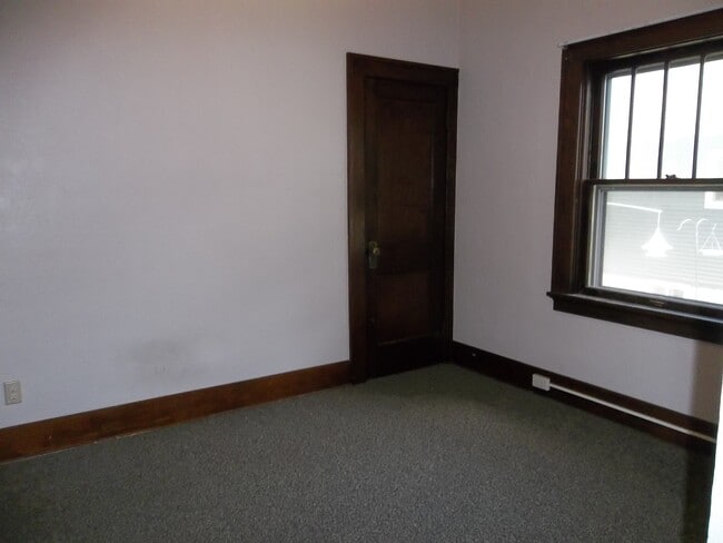 Building Photo - 651 Whedbee St