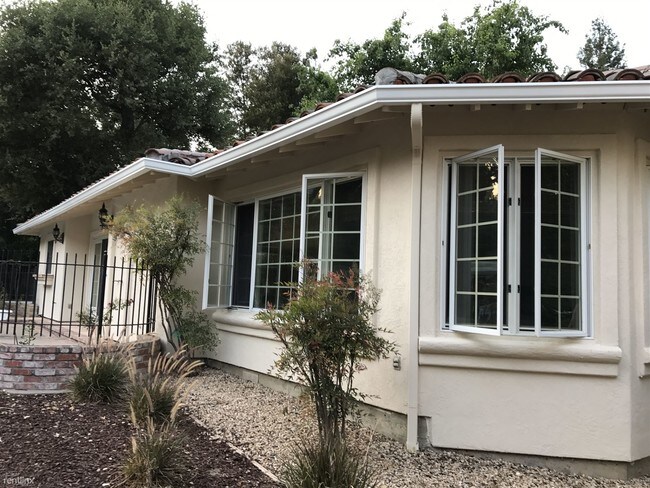 Building Photo - 14681 Vickery Ave