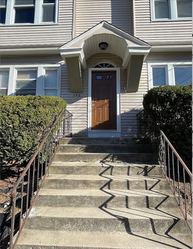 146 N Spring St Unit 1L, Bloomfield, NJ 07003 Condo for Rent in