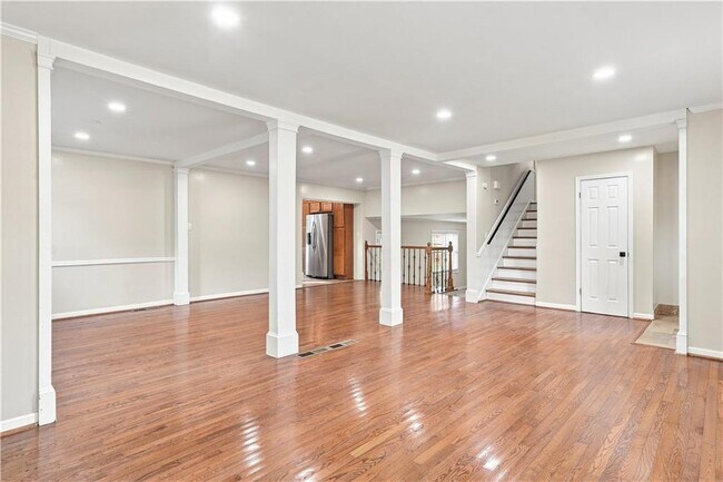 Foto del edificio - 6776 Tilton Ln NW