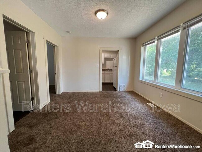 Foto del edificio - 1477 E 19th St