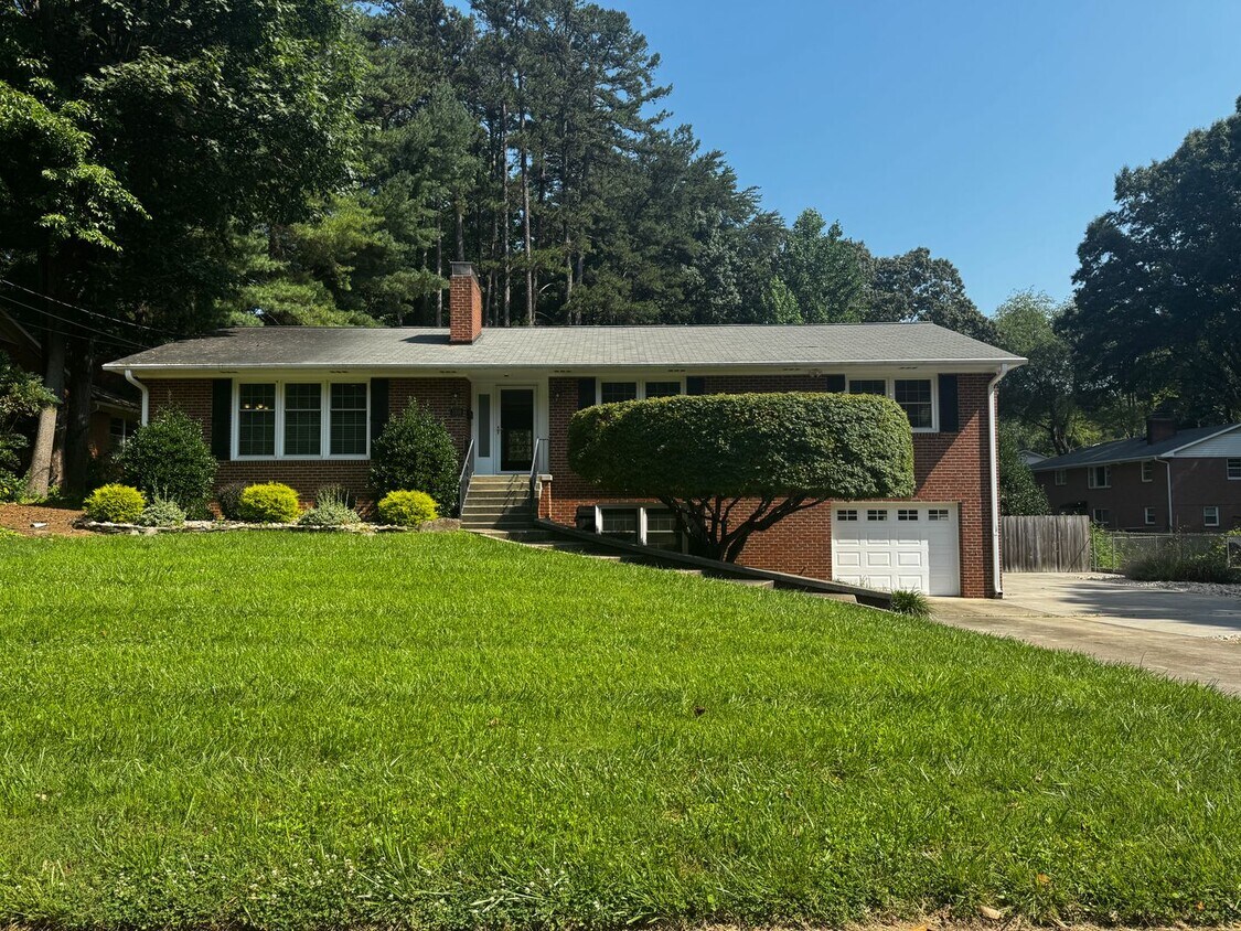 Foto principal - 3109 Kinnamon Rd