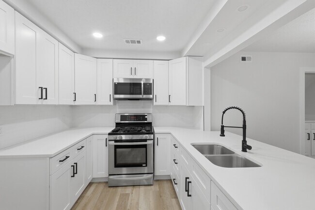 Building Photo - 3602 Storm Creek Dr