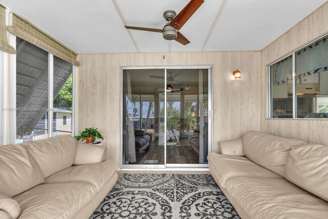 Foto del edificio - 8191 SE Homestead Ave