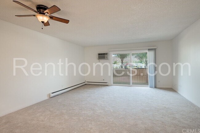 Foto del edificio - 8703 Lake Murray Blvd