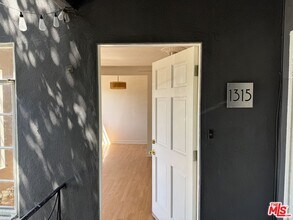 Building Photo - 1313 Douglas St
