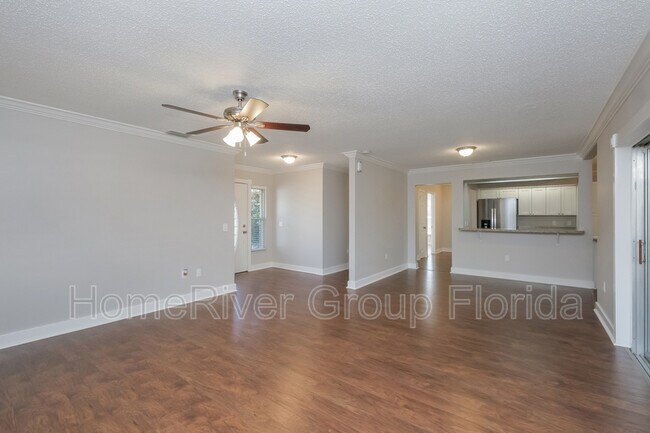 Building Photo - 4905 Foxrun