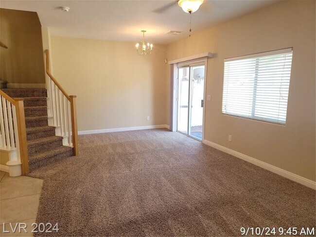 Building Photo - GREAT HENDERSON GATED COMMUNITY WITH ATTAC...