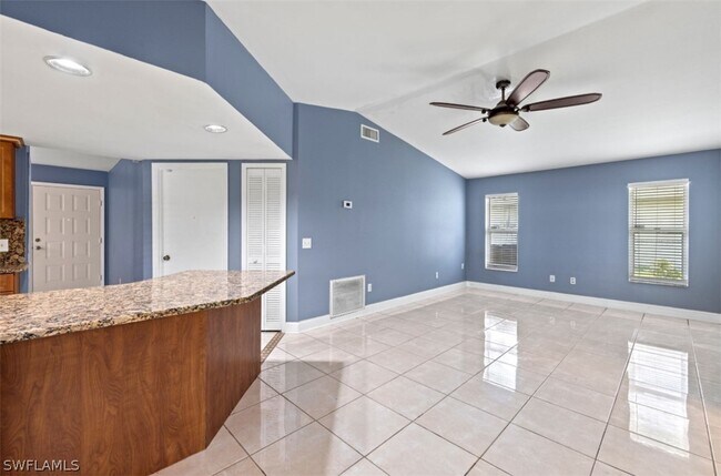 Foto del edificio - 1309 SE 27th St