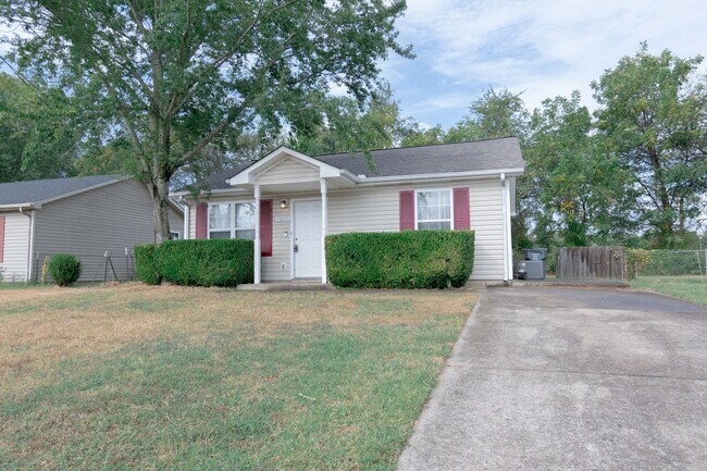 Building Photo - Ask about Move in Specials..