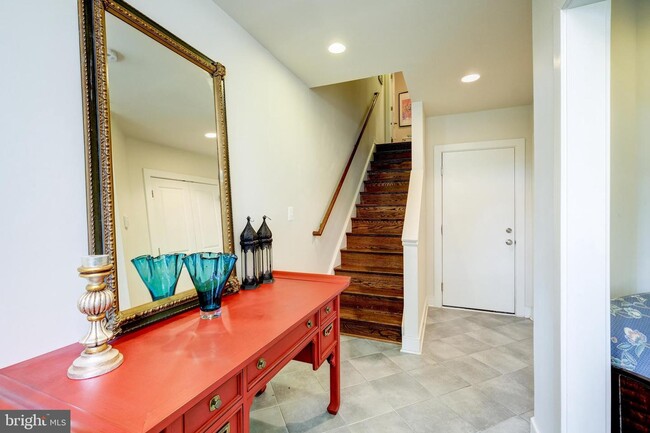 Foto del edificio - 2874 Chancellor's Way NE