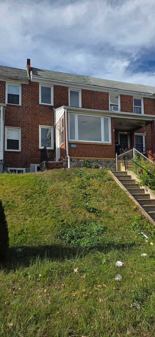 Modernized 2 Bedroom Rowhome in Baltimore - Modernized 2 Bedroom Rowhome in Baltimore