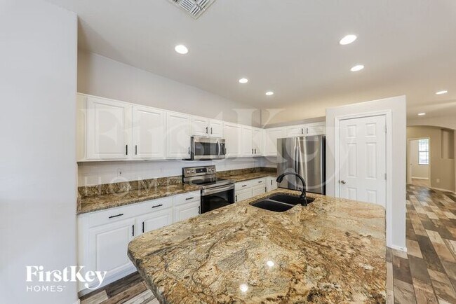 Foto del edificio - 4621 W Fortune Dr