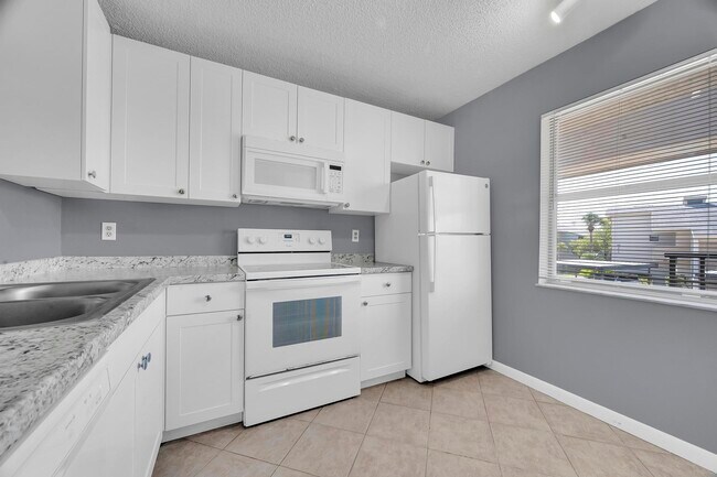 Foto del edificio - 3171 SE Aster Ln
