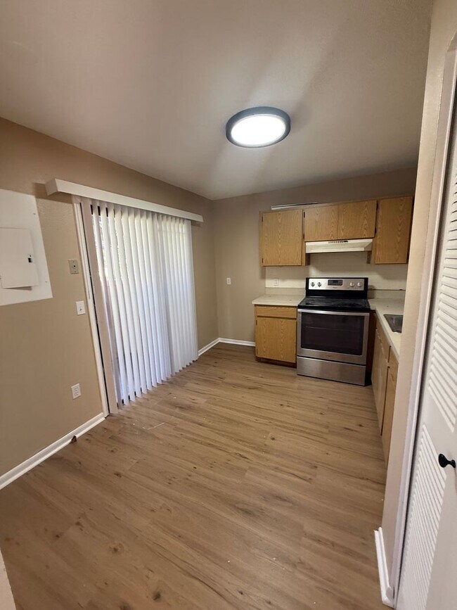Foto del edificio - Updated 2-Bedroom Apartment in Quiet Ocala...