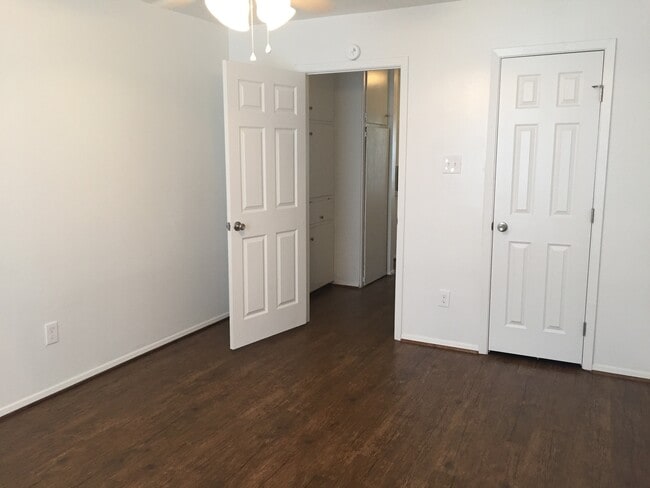 Building Photo - 3608EL