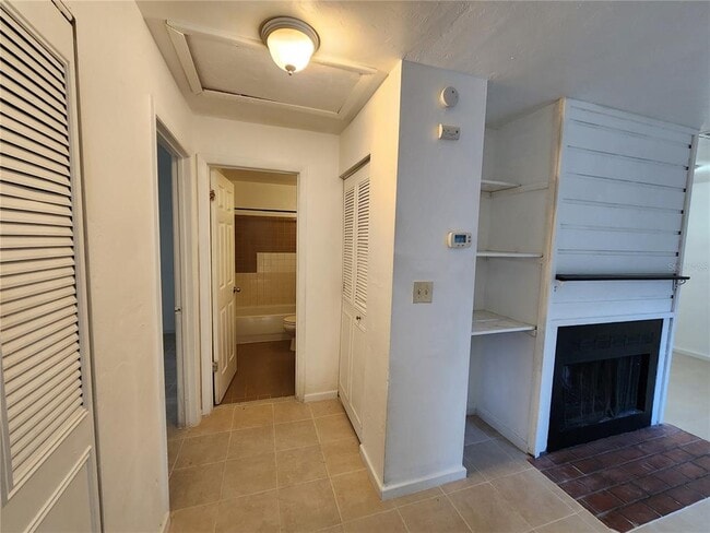 Foto del edificio - 6136 NW 26th St