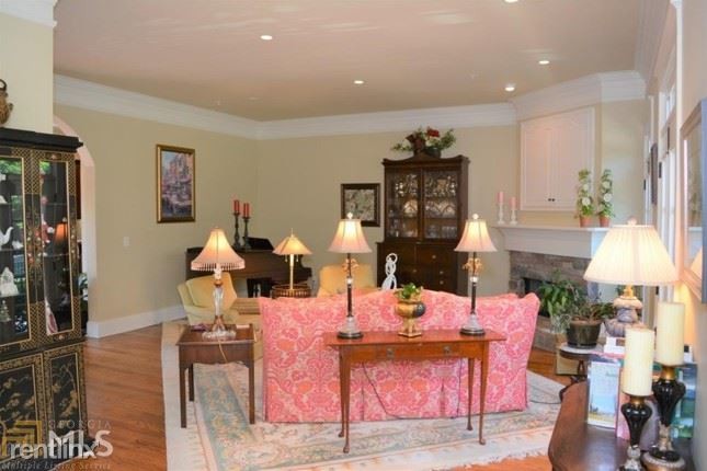 Building Photo - 3 br, 2 bath House - 123 Radium St