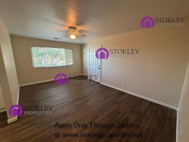 Foto del edificio - 305 E St