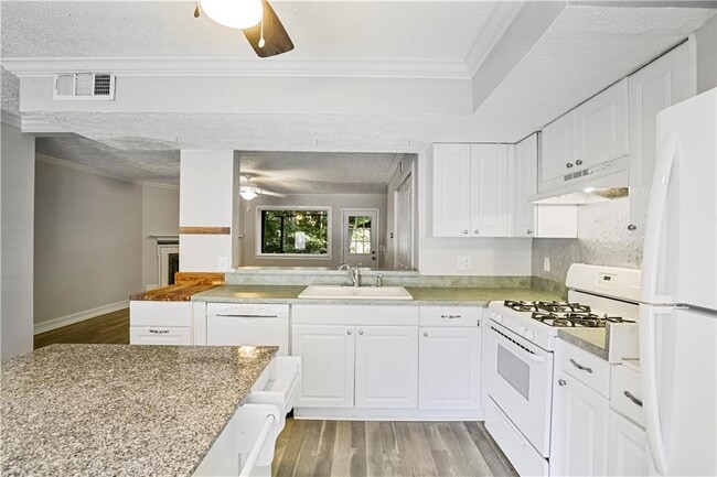 Building Photo - 8846 Long Beach Cir