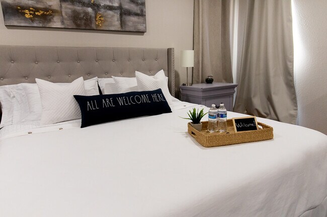 Foto del edificio - 15403 Long Creek St