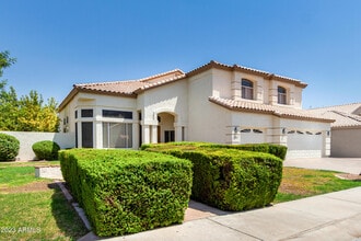 Building Photo - 6442 W Victoria Ln