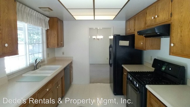 Foto del edificio - 7268 Oakmont Dr