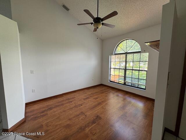 Foto del edificio - 1832 Longleaf Rd