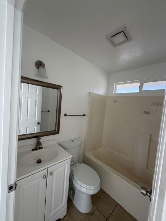 Building Photo - Cozy Kahului cottage