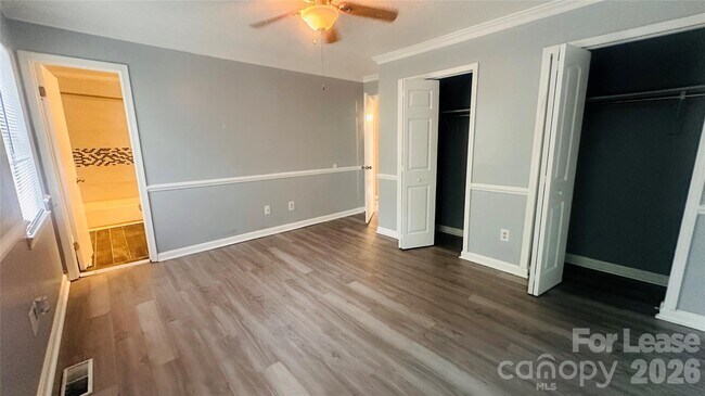 Foto del edificio - 11008 Hunter Trail Ln