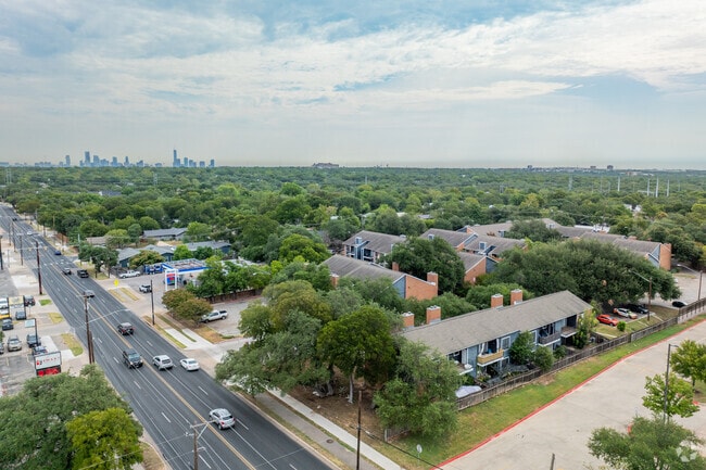 Context - Tramor at the Oaks Apartments