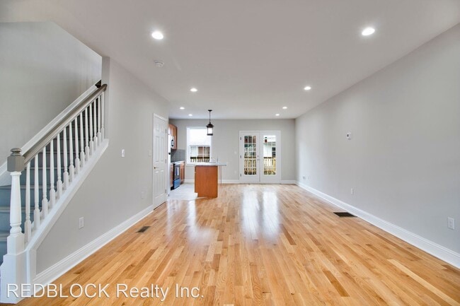 Building Photo - 3 br, 2 bath House - 6345 Kingsessing Ave
