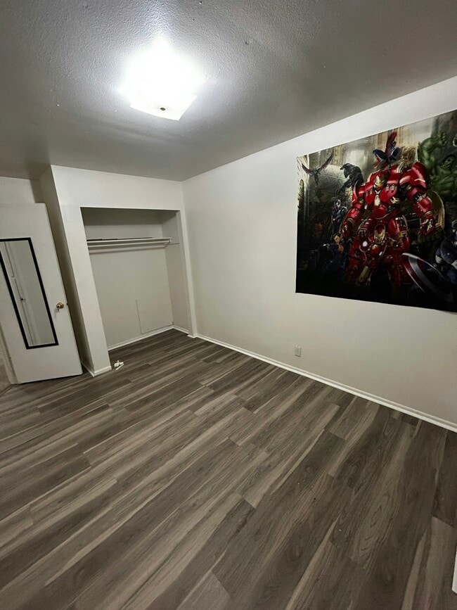 Building Photo - 1206 Harris Ave