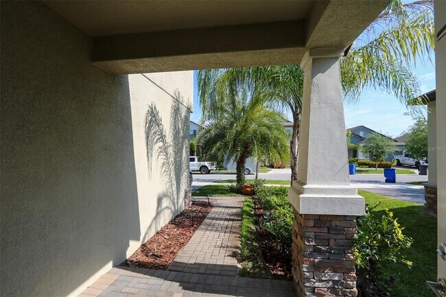Building Photo - 9917 Ivory Dr